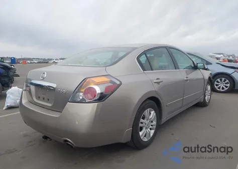 2011 Nissan Altima 2.5 S z USA, uszkodzony, nr VIN 1N4AL2AP1BC109903